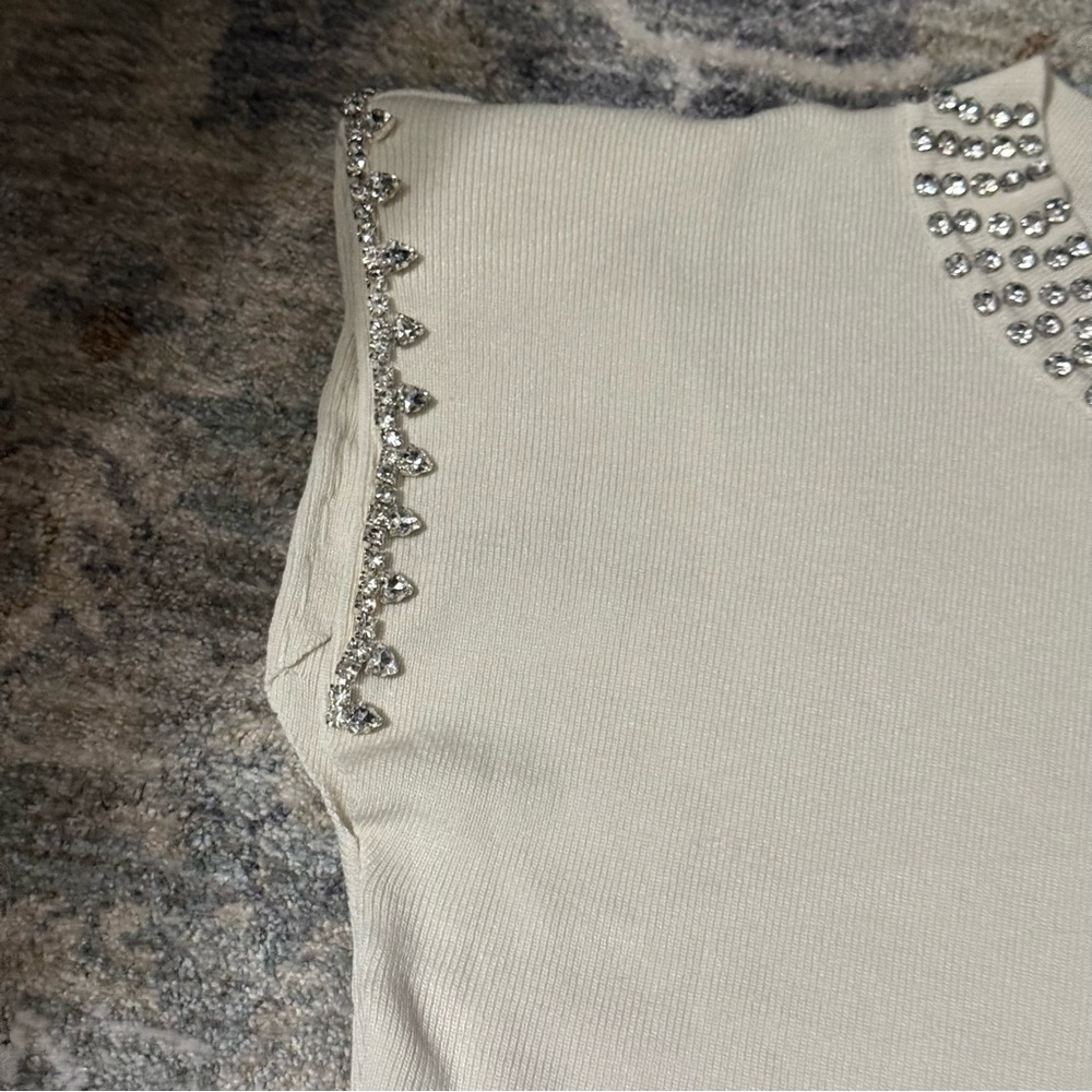NWT Lizzette Collection Rhinestone Top - Picture 3 of 4